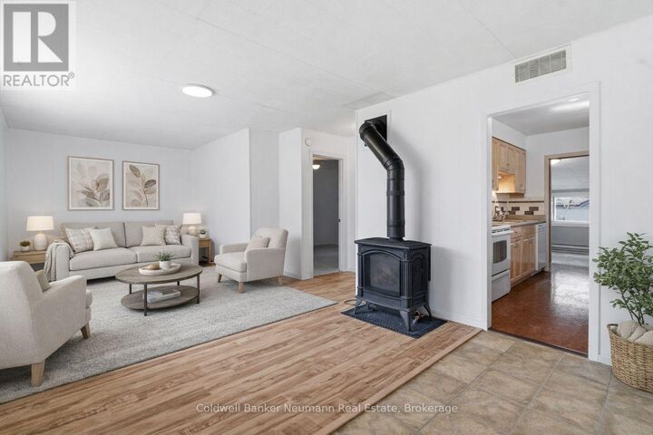Property Photo: 31 Dunkirk Street ON N1E 4N7