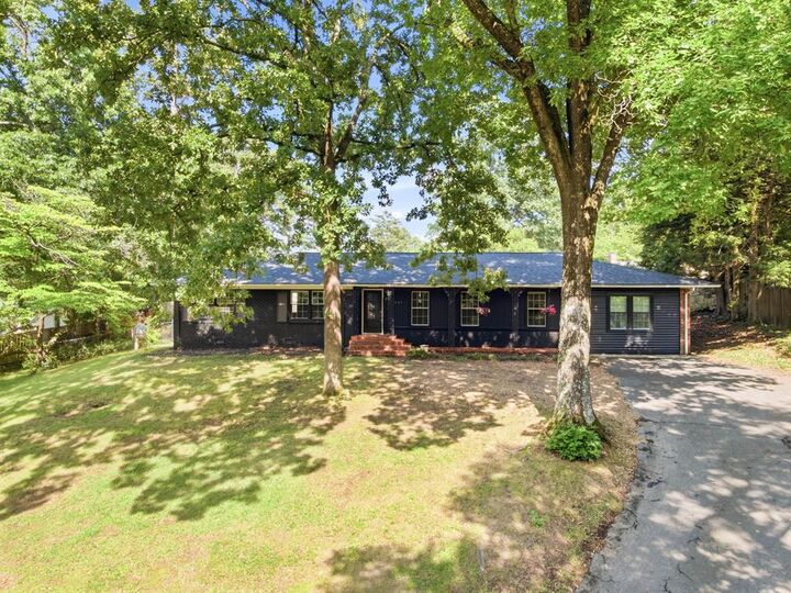 Property Photo: 1209 Valencia Drive GA 30720