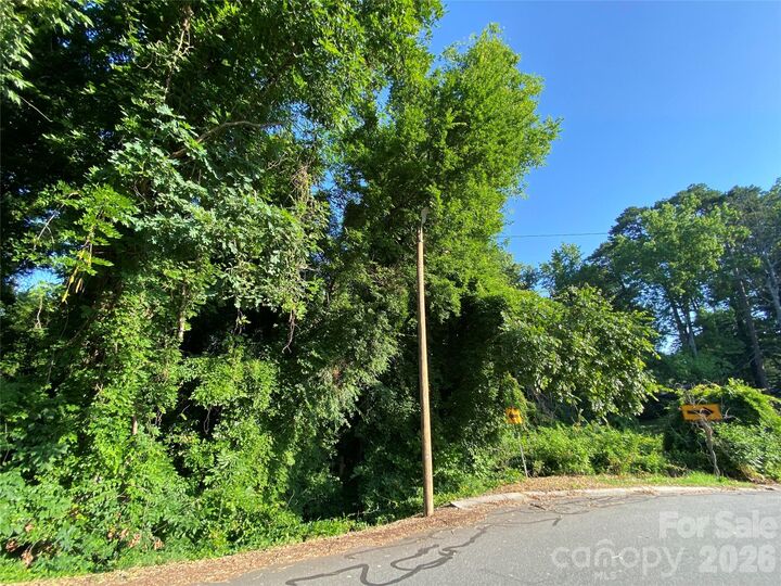 Property Photo: 148 Paddington Drive SW NC 28025