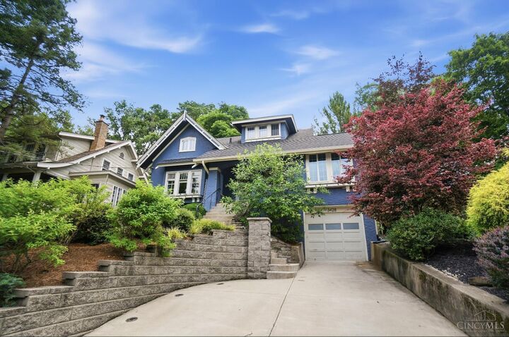 Property Photo: 3428 Saint Johns Place OH 45208