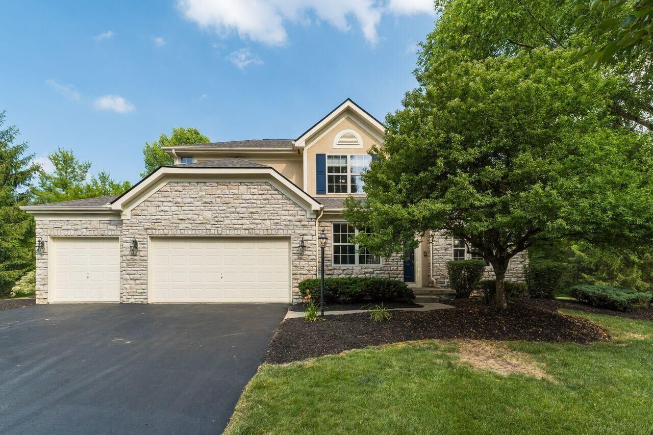 Property Photo:  8320 Skelton Court  OH 43004 