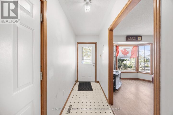 Property Photo:  351 Fleming Drive  ON N5V 4Y6 