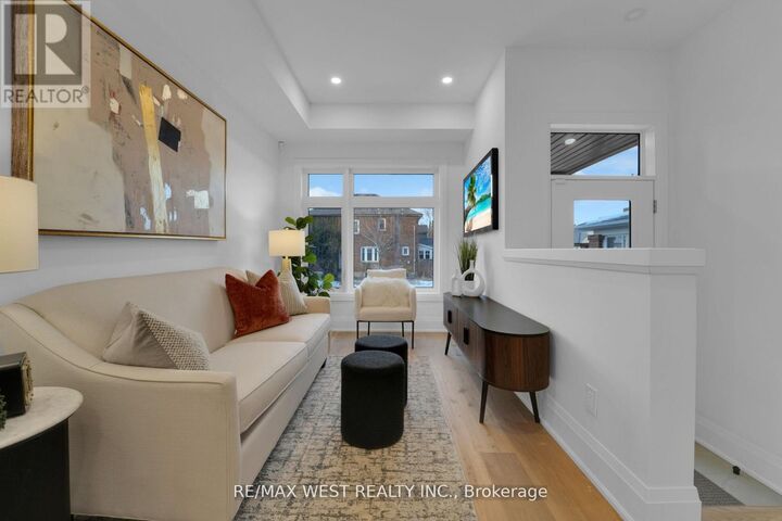 Property Photo: 521 St Johns Road Upper ON M6S 2L7