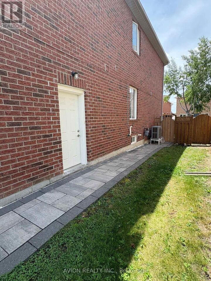 Property Photo: 161 Farmstead Road Bsmt ON L4S 2J5