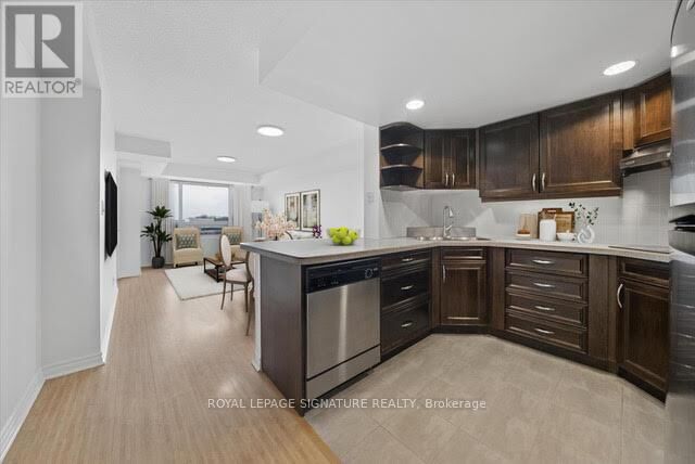 Property Photo:  2020 McNicoll Avenue 623  ON M1V 0B5 
