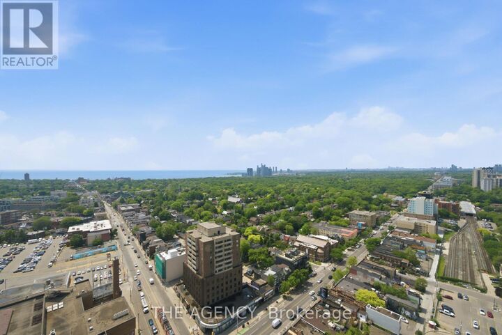 Property Photo: 2350 Dundas Street West 2911A ON M6P 4B1