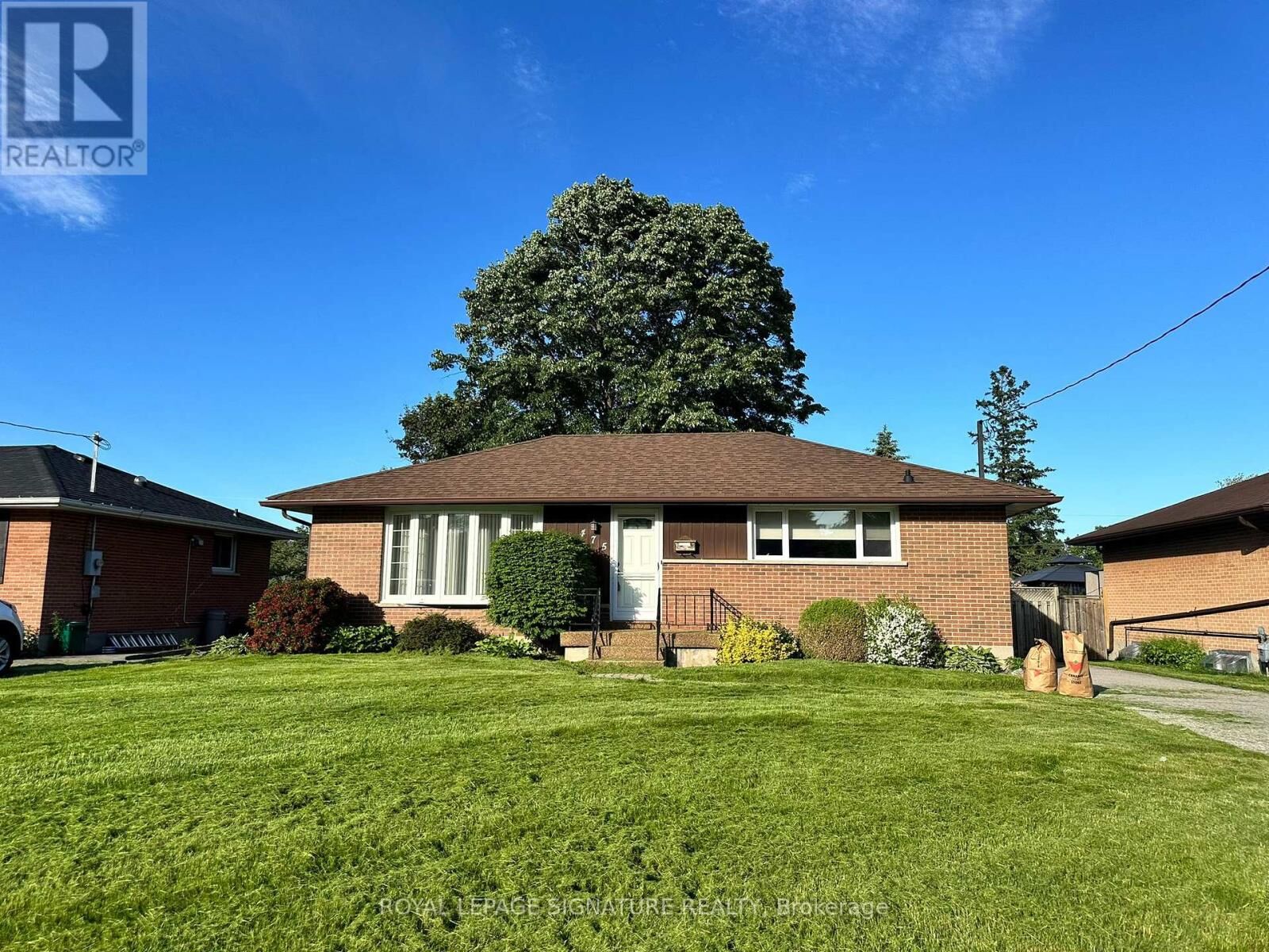 Property Photo: 475 Fairlawn Street Main ON L1J 4R5
