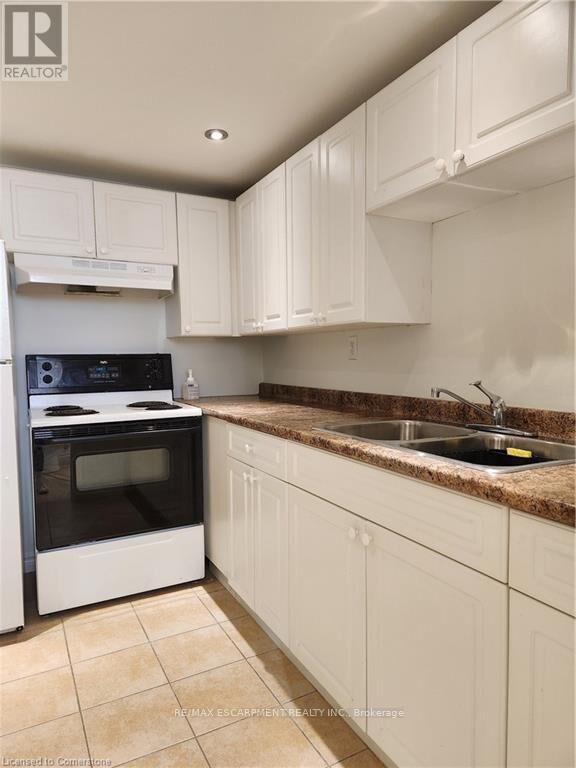 Property Photo: 26 Stewart Avenue Lower ON L2V 2W7