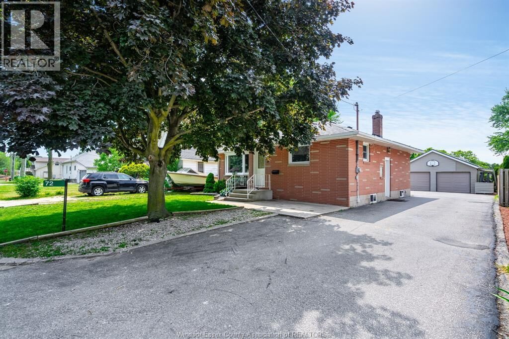 Property Photo:  72 Hodgins Street  ON N8H 2N7 