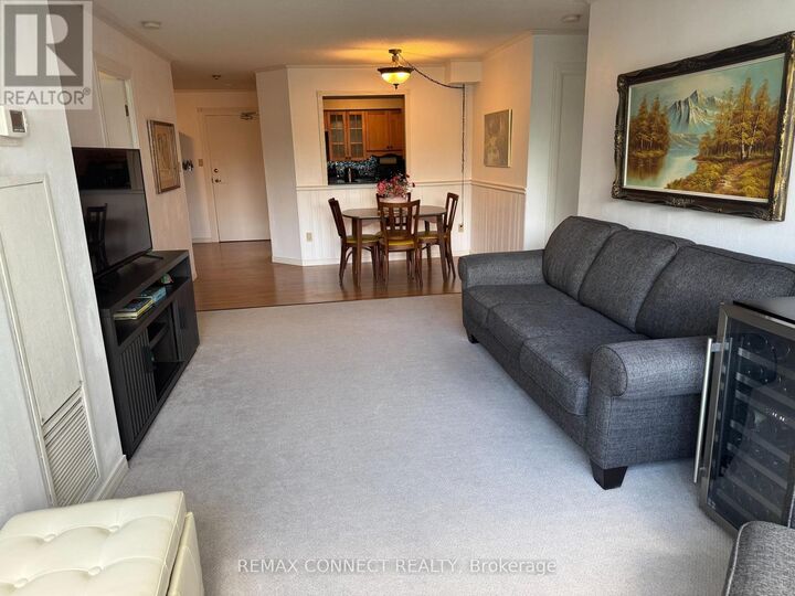 Property Photo:  326 Major Mackenzie Drive East 221  ON L4C 8T4 
