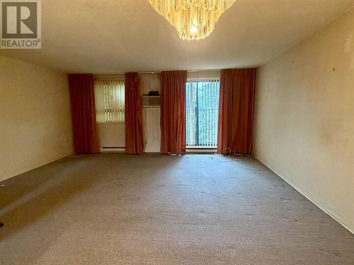 Property Photo: 147 Hillside Dr S ON P5A 1N2
