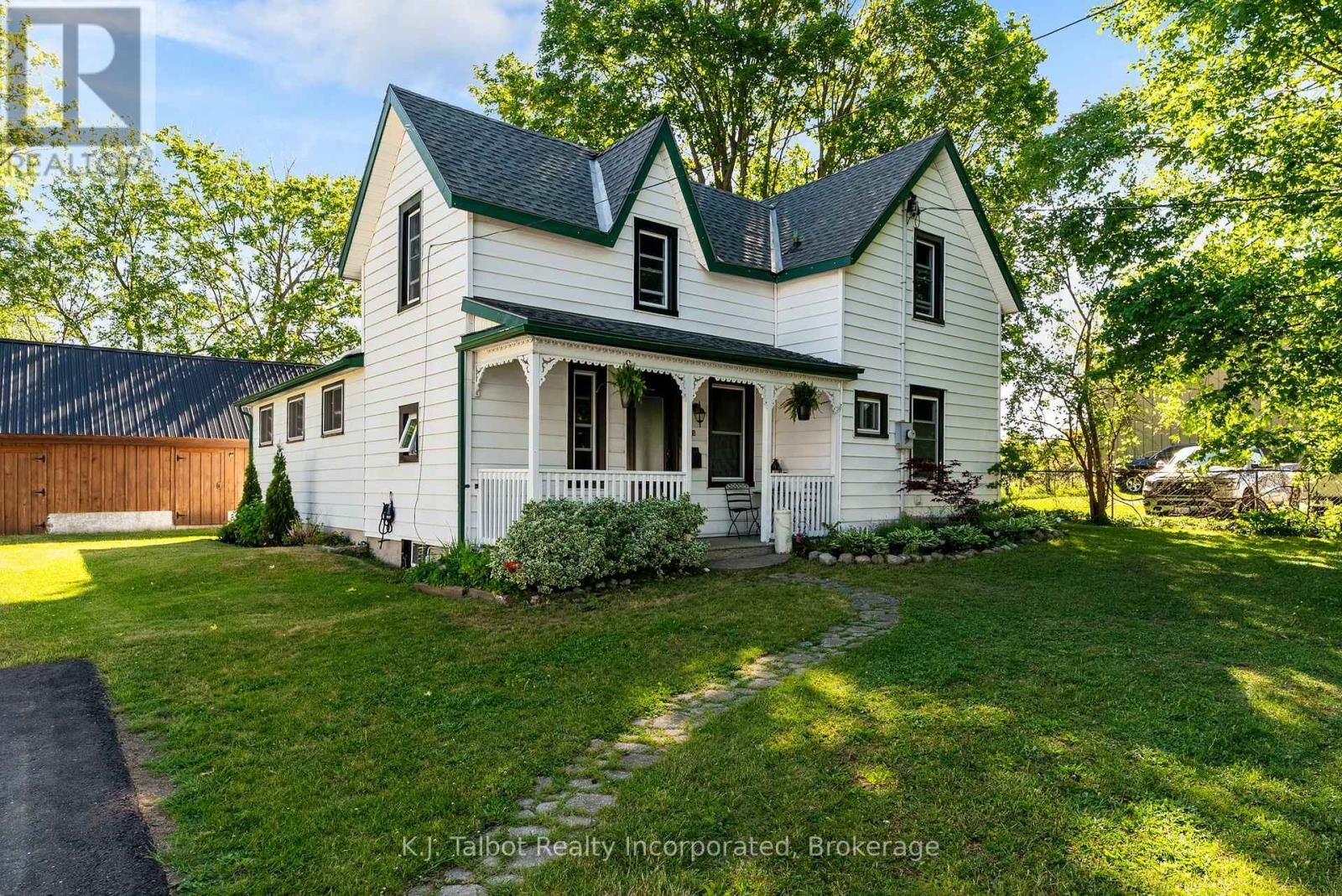 Property Photo:  345 Cambridge Street  ON N7A 2Y9 