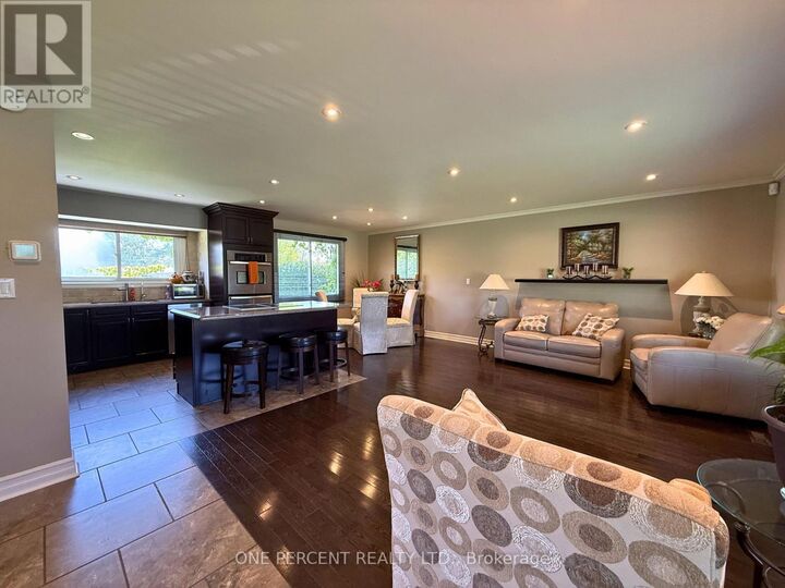 Property Photo:  978 Ferndale Avenue  ON L2A 5S8 