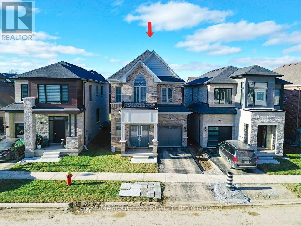 Property Photo: 605 Etheridge Avenue ON L9E 1V5