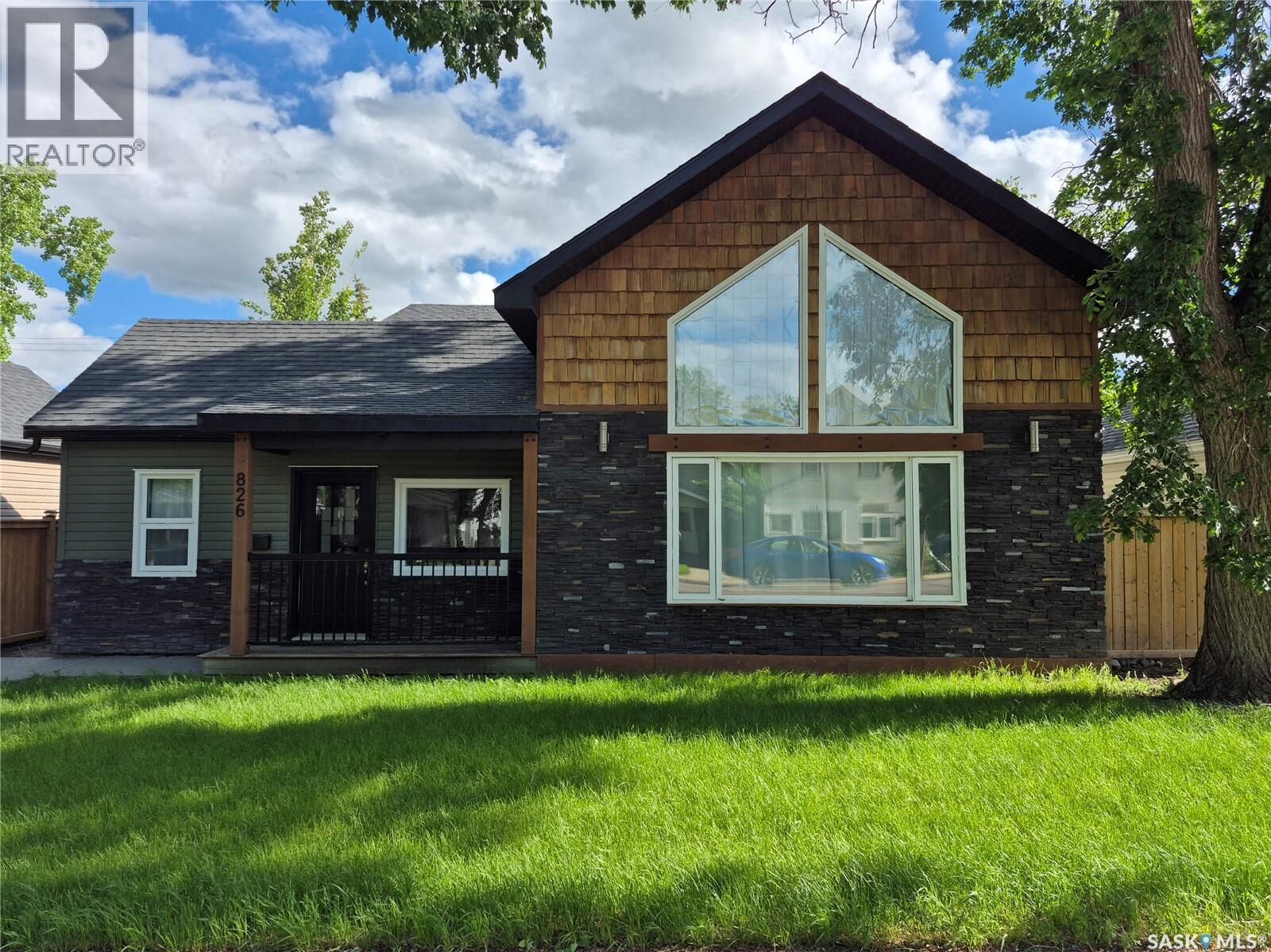 Property Photo:  826 Chaplin Street E  SK S9H 1J5 