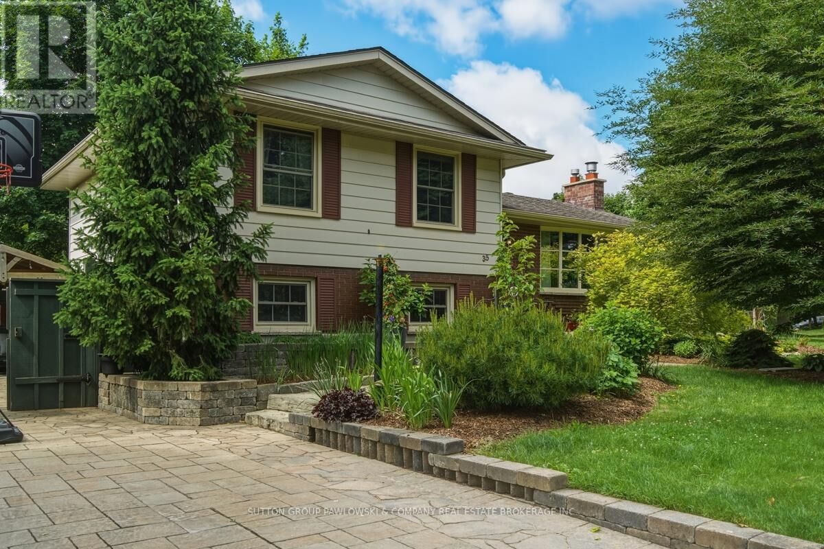 Property Photo:  35 Key Hill Road  ON N6G 2G2 