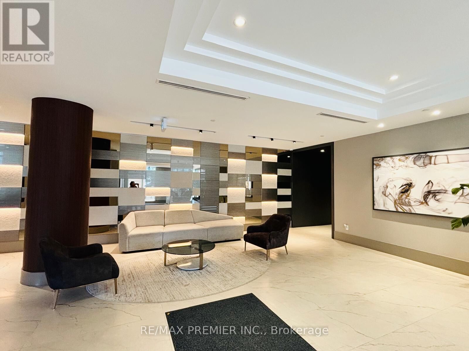 Property Photo:  55 Duke Street 332  ON N2H 0C9 