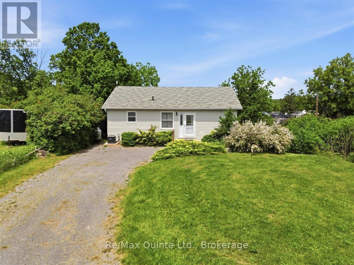 Property Photo: 54 Centennial Lane ON K0L 1Z0