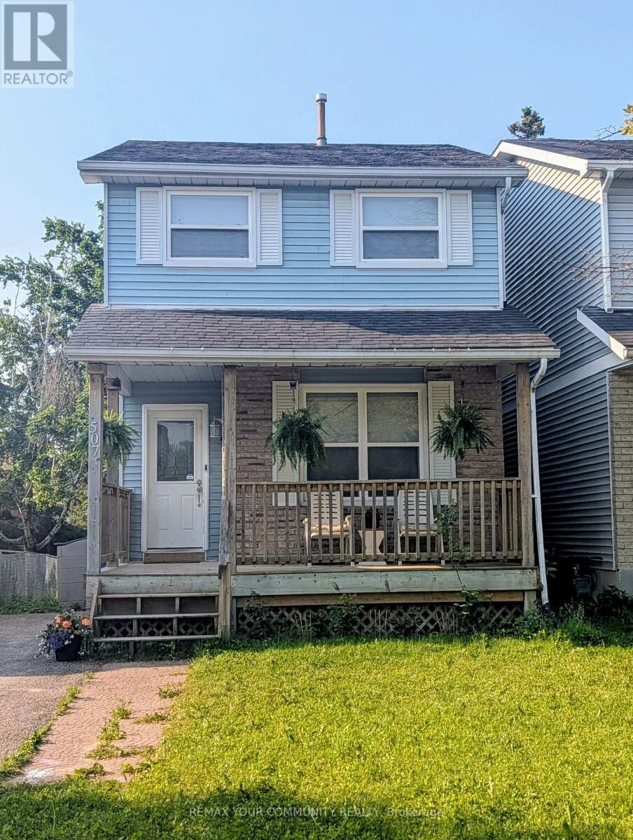 Property Photo: 507 Pineview Gardens ON L0N 1S2