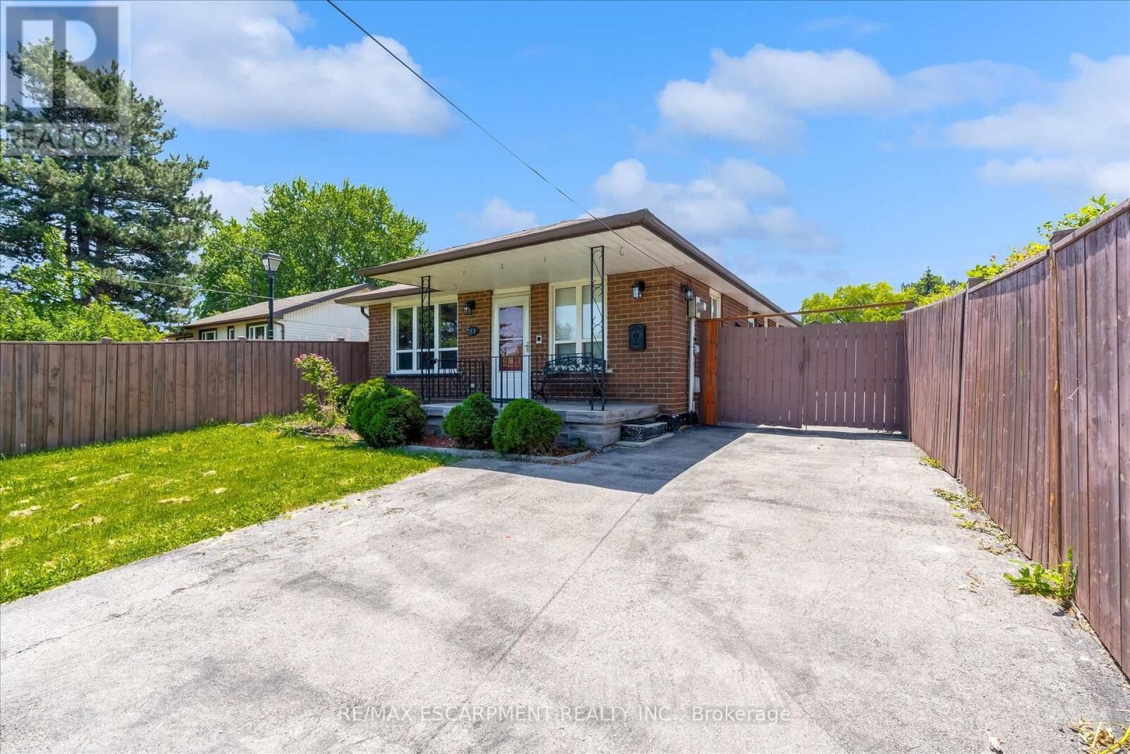 Property Photo: 261 Limeridge Road West ON L9C 2V4