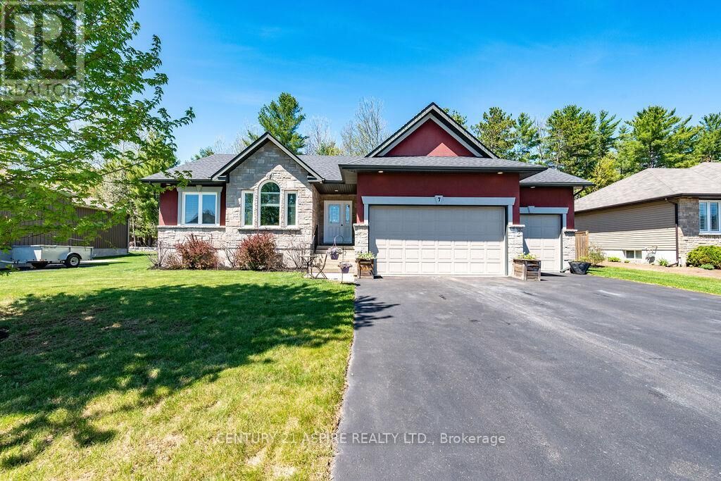Property Photo:  7 Nick Street  ON K8H 0B7 