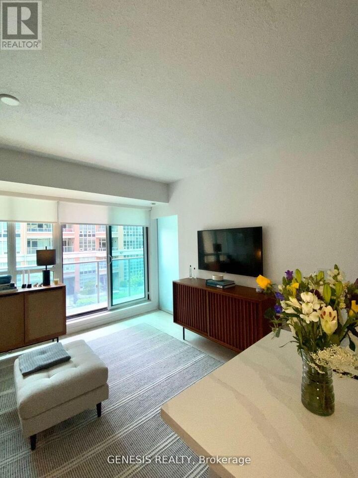 Property Photo:  69 Lynn Williams Street 205  ON M6K 3R7 