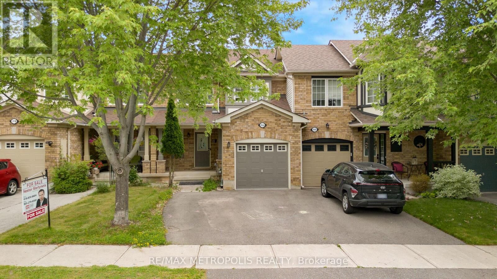 Property Photo:  2420 Baintree Crescent  ON L6M 4W9 
