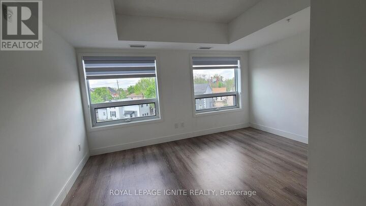 Property Photo:  1 Wellington Street 305  ON N3T 2L3 