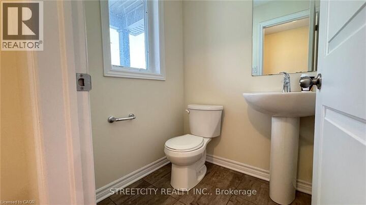 Property Photo:  1357 Michael Circle  ON N5V 0B8 