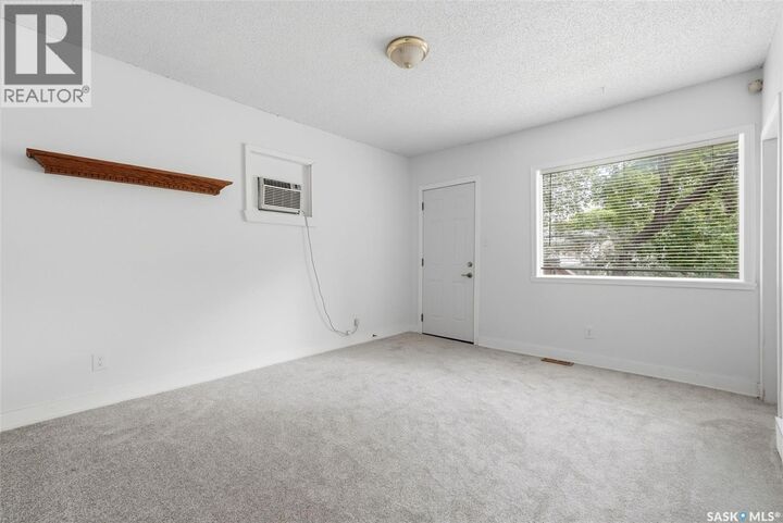 Property Photo: 920 Atkinson Street SK S4N 3T9