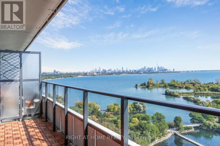 Property Photo:  20 Shore Breeze Drive 1409  ON M8V 0C7 