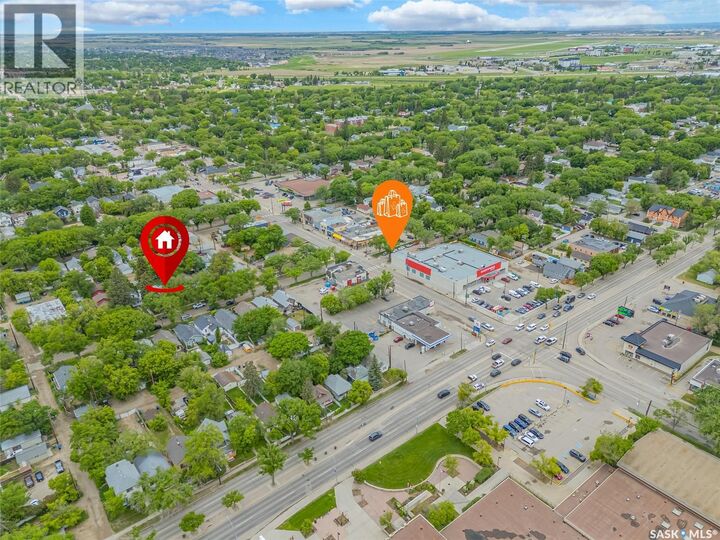 Property Photo:  1121 B Avenue N  SK S7L 1G2 