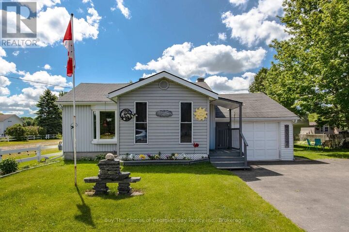 Property Photo:  17 Balm Beach Road East  ON L0L 2J0 