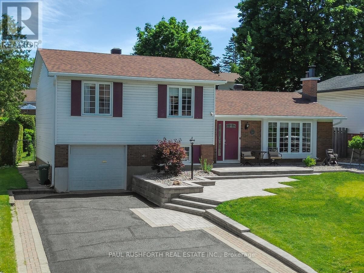 Property Photo:  2189 Emard Crescent  ON K1J 6K5 