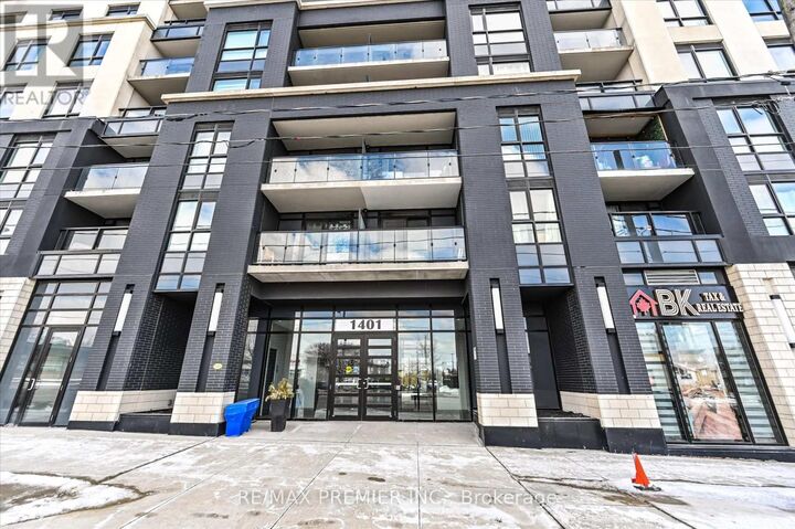 Property Photo:  1401 O'Connor Drive 504  ON M4B 2V5 