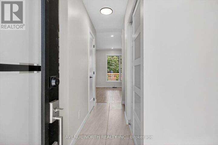 Property Photo: 564 Seyton Drive ON K2H 9B2