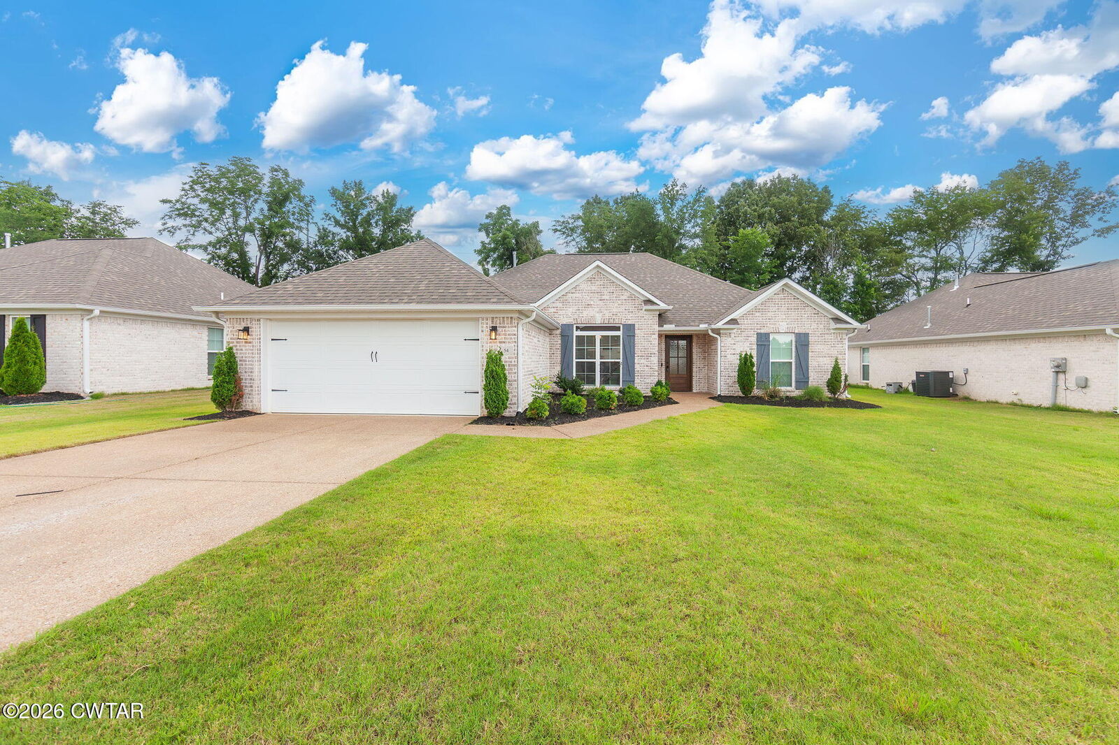 Property Photo: 54 Golden Brooke Drive TN 38305