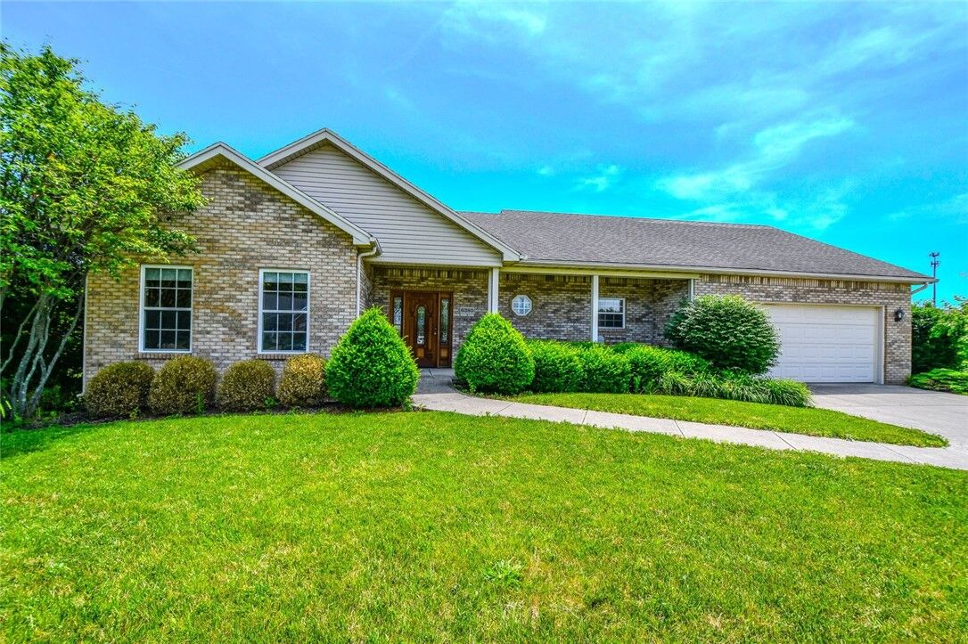 Property Photo: 6380 Pin Oak Court OH 45424