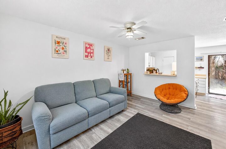 Property Photo:  710 Legion Drive B5  FL 32541 