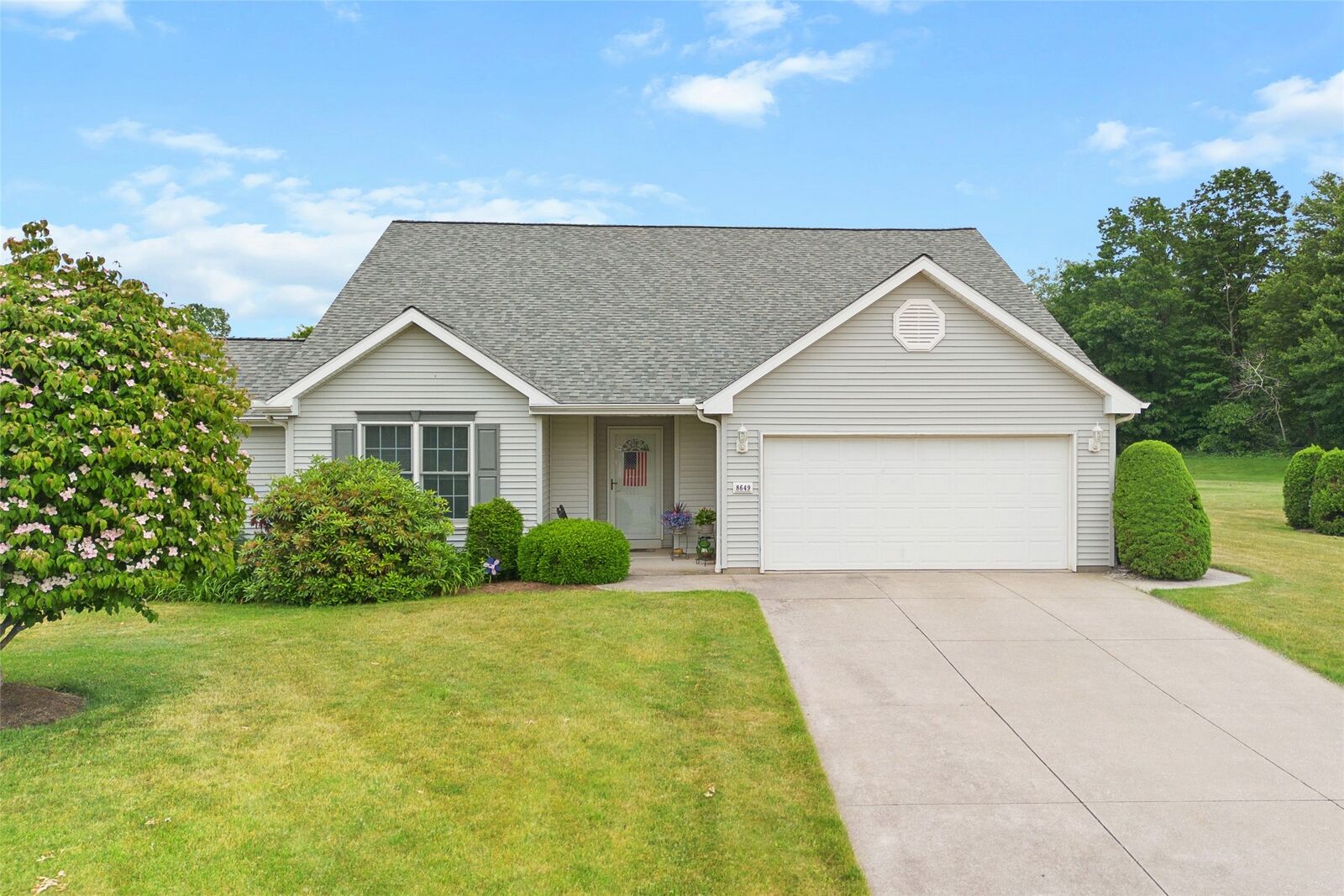 Property Photo: 8649 Dogwood Court PA 16417
