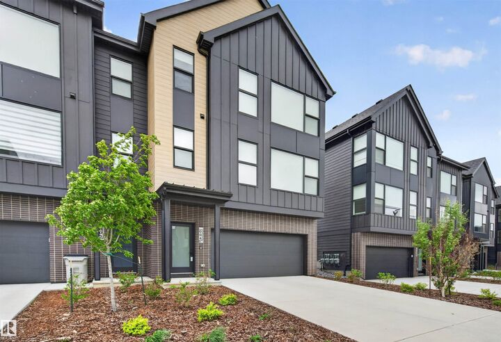 Property Photo: 5 Rondeau Drive 4 AB T8N 7X8