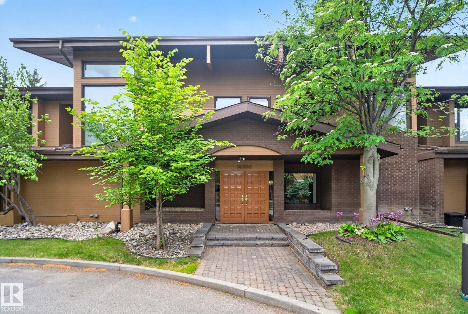 Property Photo:  14808 45 Avenue NW 3  AB T6H 5M5 