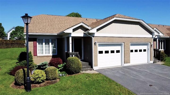 Property Photo:  16 Wayne Terrace  NB E2M 5Z1 