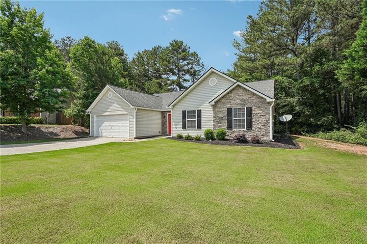 Property Photo:  2782 Wilding Green Lane  GA 30019 