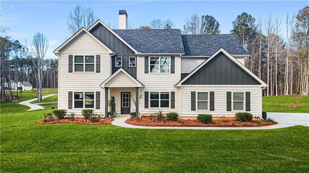 Property Photo: 435 Paynes Lake Road GA 30116