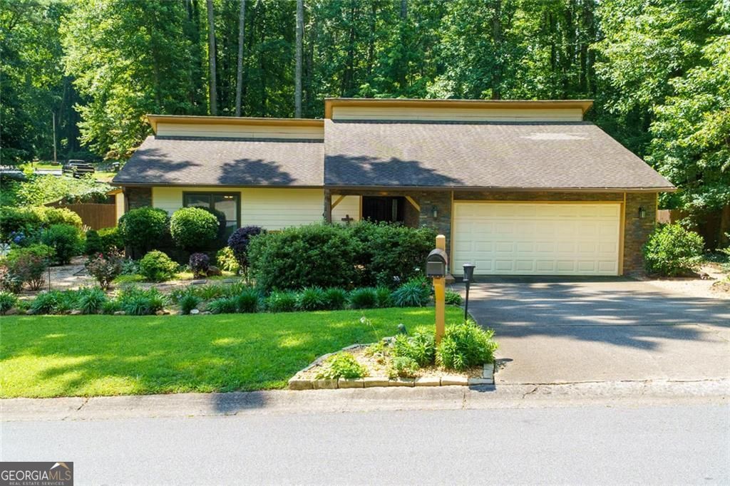 Property Photo:  1211 Wade Green Circle NW  GA 30102 