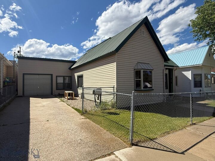 Property Photo: 616 Cedar Street MT 59711