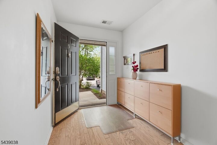 Property Photo: 9 Knox Ct. NJ 07920