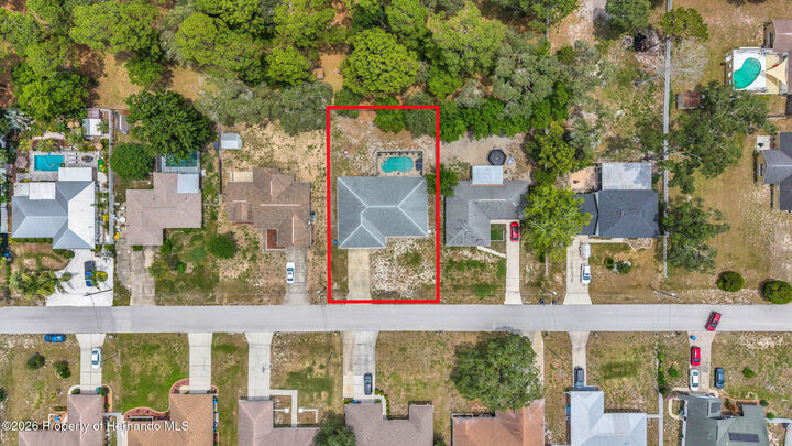 Property Photo: 1372 Haulover Avenue FL 34608