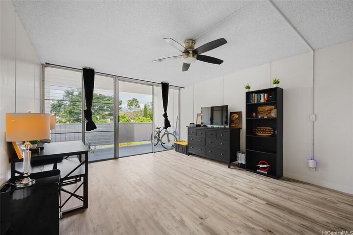 Property Photo:  95-2047 Waikalani Place D404  HI 96789 